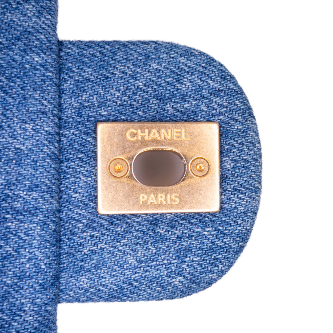 Chanel Mini Rectangular Matelassé Jean Mood à rabat