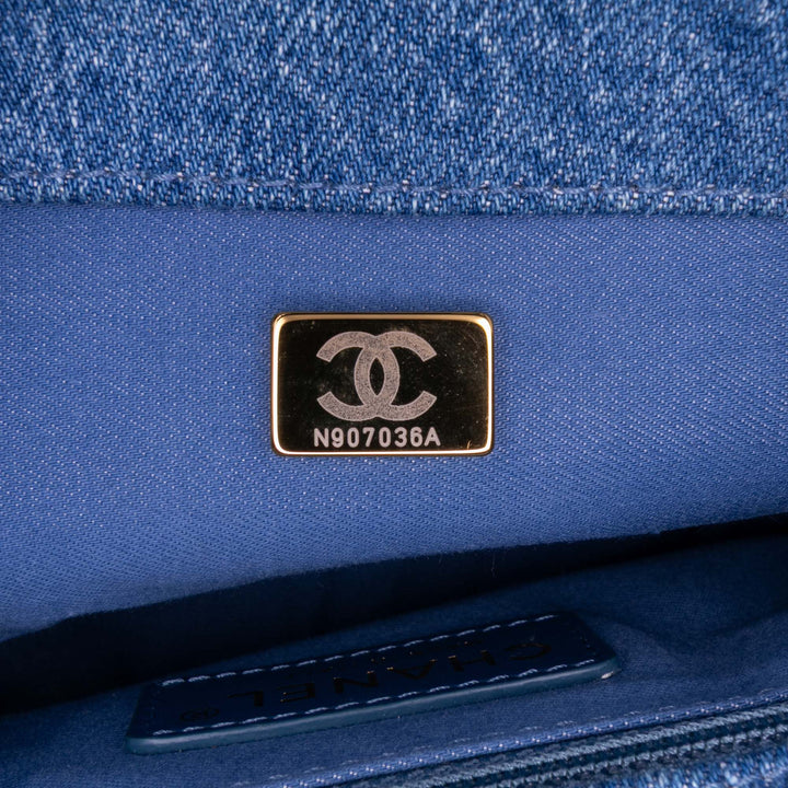 Chanel Mini Rectangular Matelassé Jean Mood à rabat