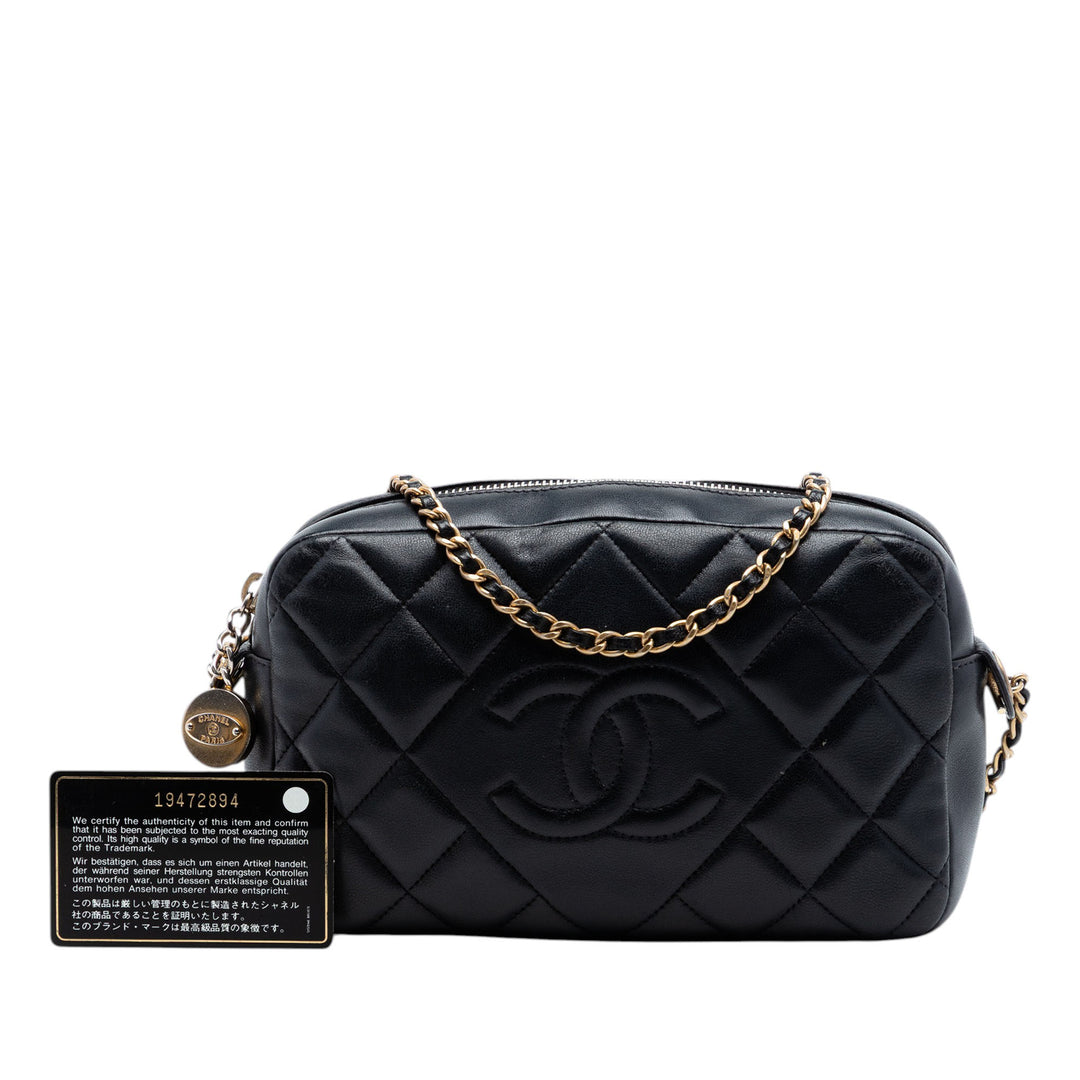 Chanel CC Matelassé Cuir d’agneau Diamond Sac caméra