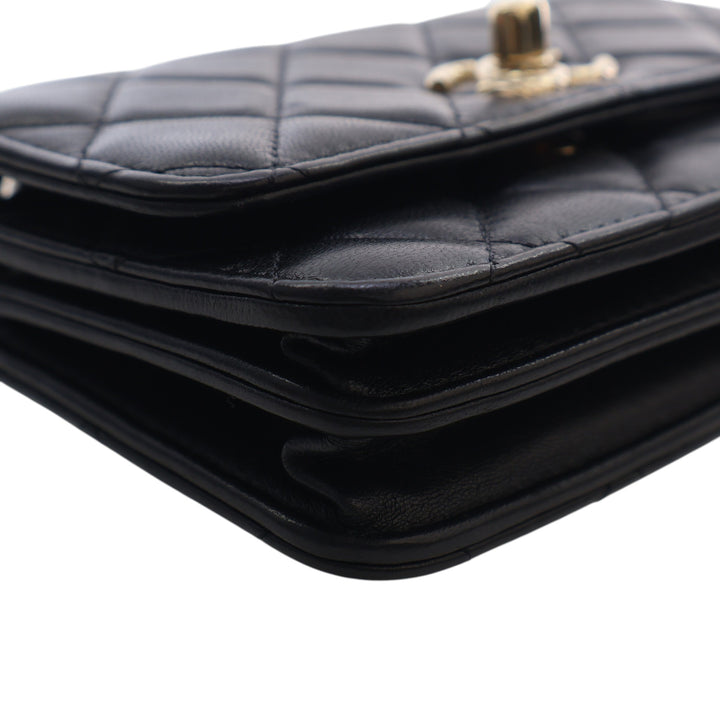 Chanel Mini Matelassé Cuir d'agneau Trendy CC Wallet on Chain