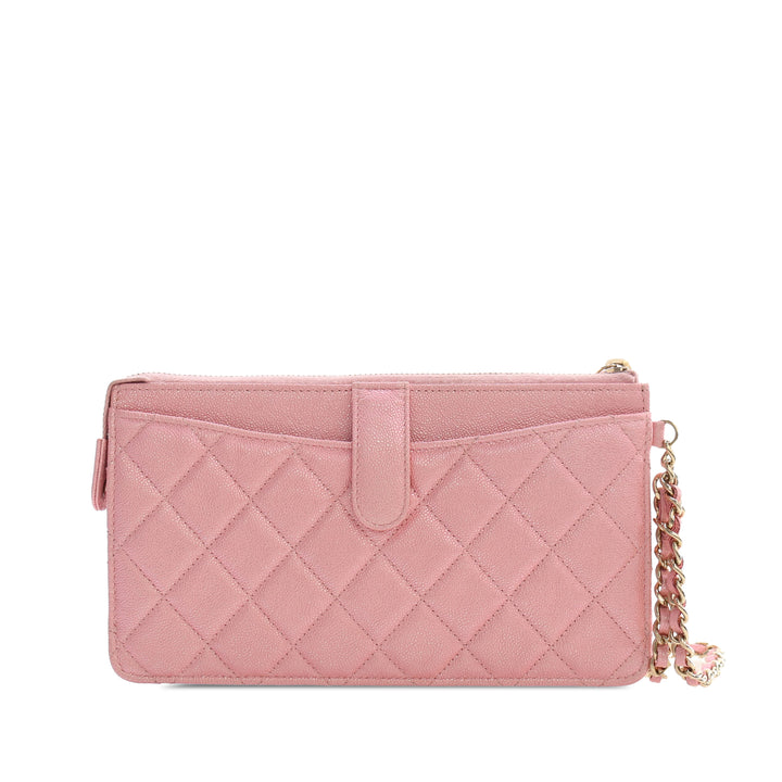 CC Matelassé Irisé à rabat Zippé Wristlet Pochette Cuir caviar Rose
