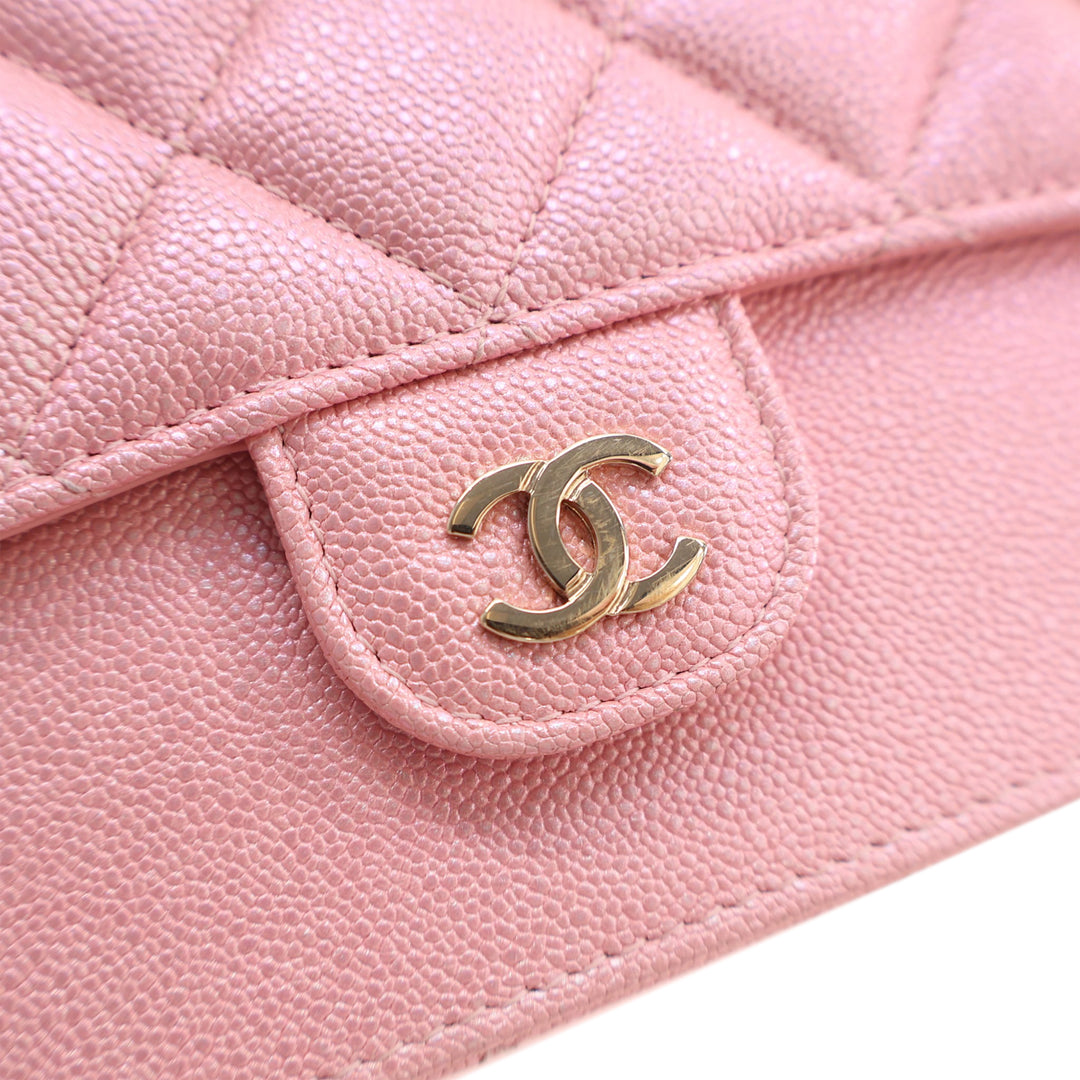 CC Matelassé Irisé à rabat Zippé Wristlet Pochette Cuir caviar Rose