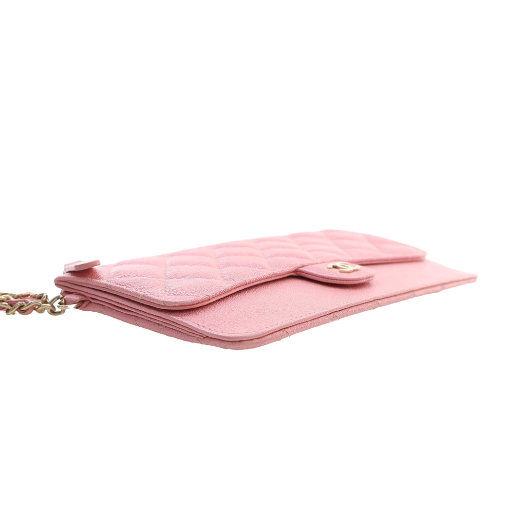 CC Matelassé Irisé à rabat Zippé Wristlet Pochette Cuir caviar Rose