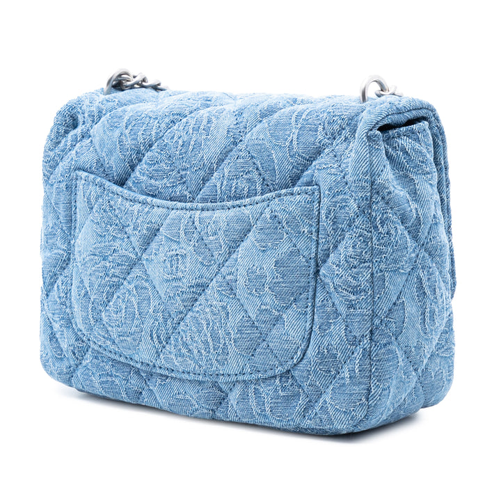 Chanel Mini Matelassé Jean Camellia Sweetheart à rabat