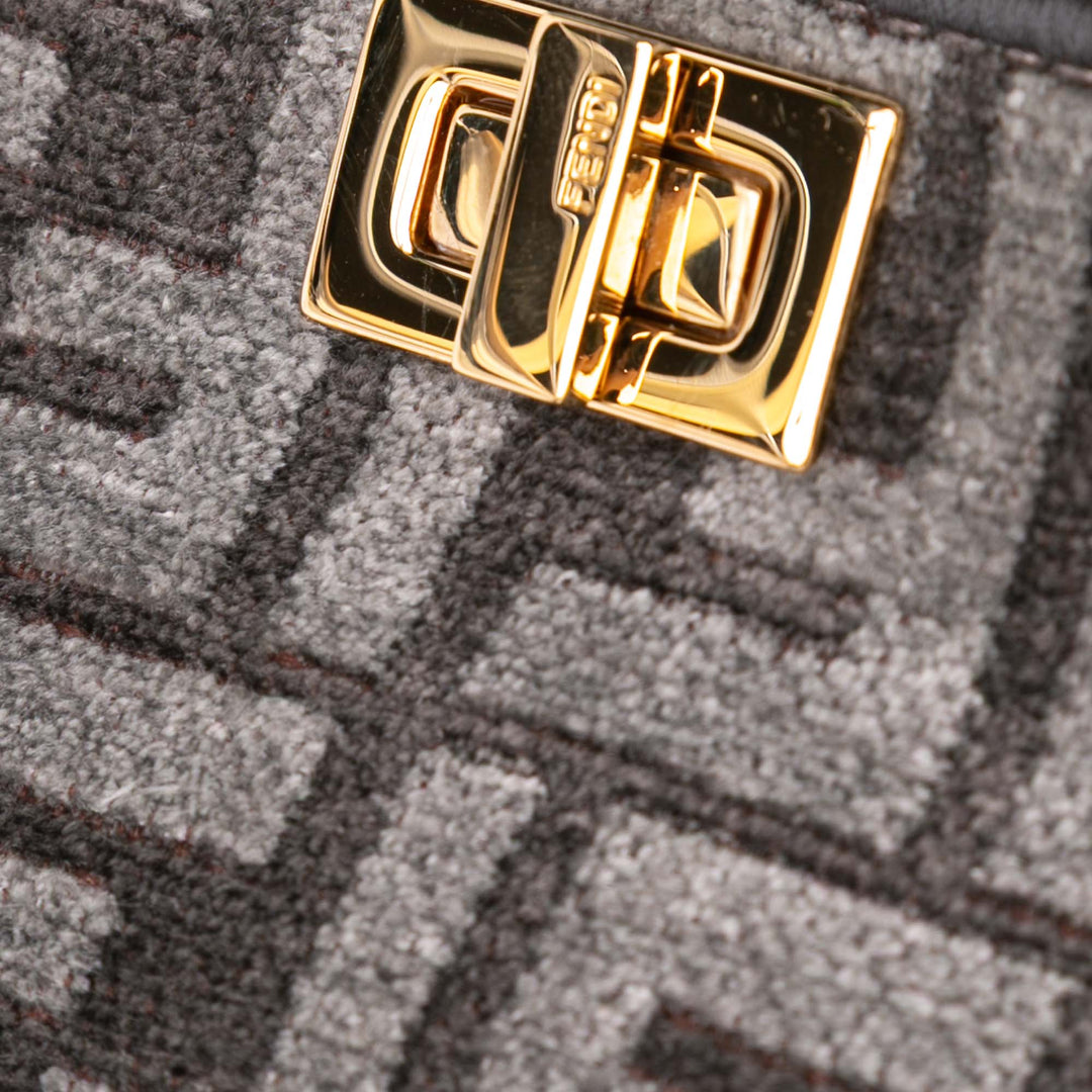 Fendi Nano Zucca Cashmere Peekaboo ISeeU Maxi Handle Bag Gris – GABY PARIS Authentique