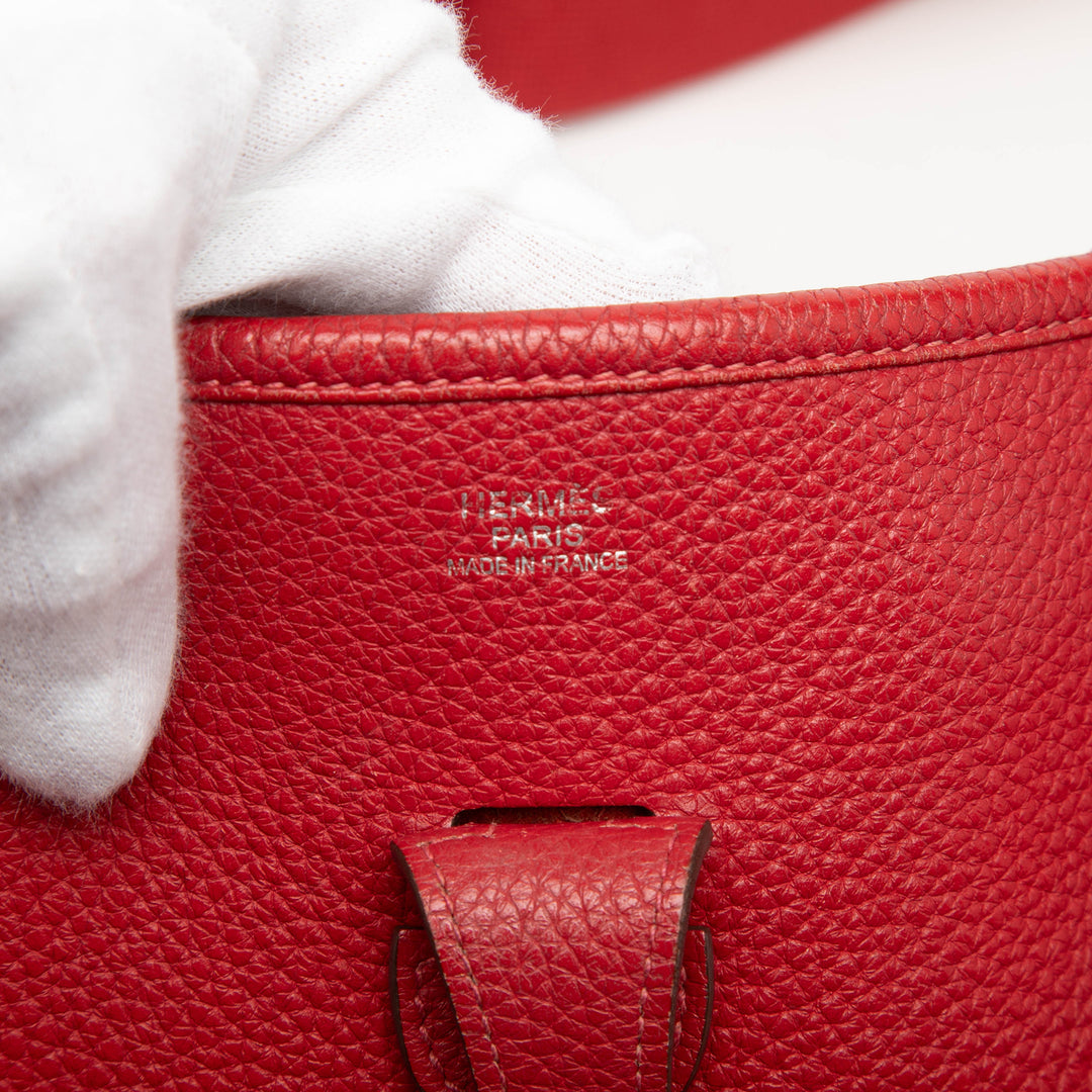 Hermès Sac bandoulière Evelyne III 29 Clémence Rouge – vue 5 – GABY PARIS