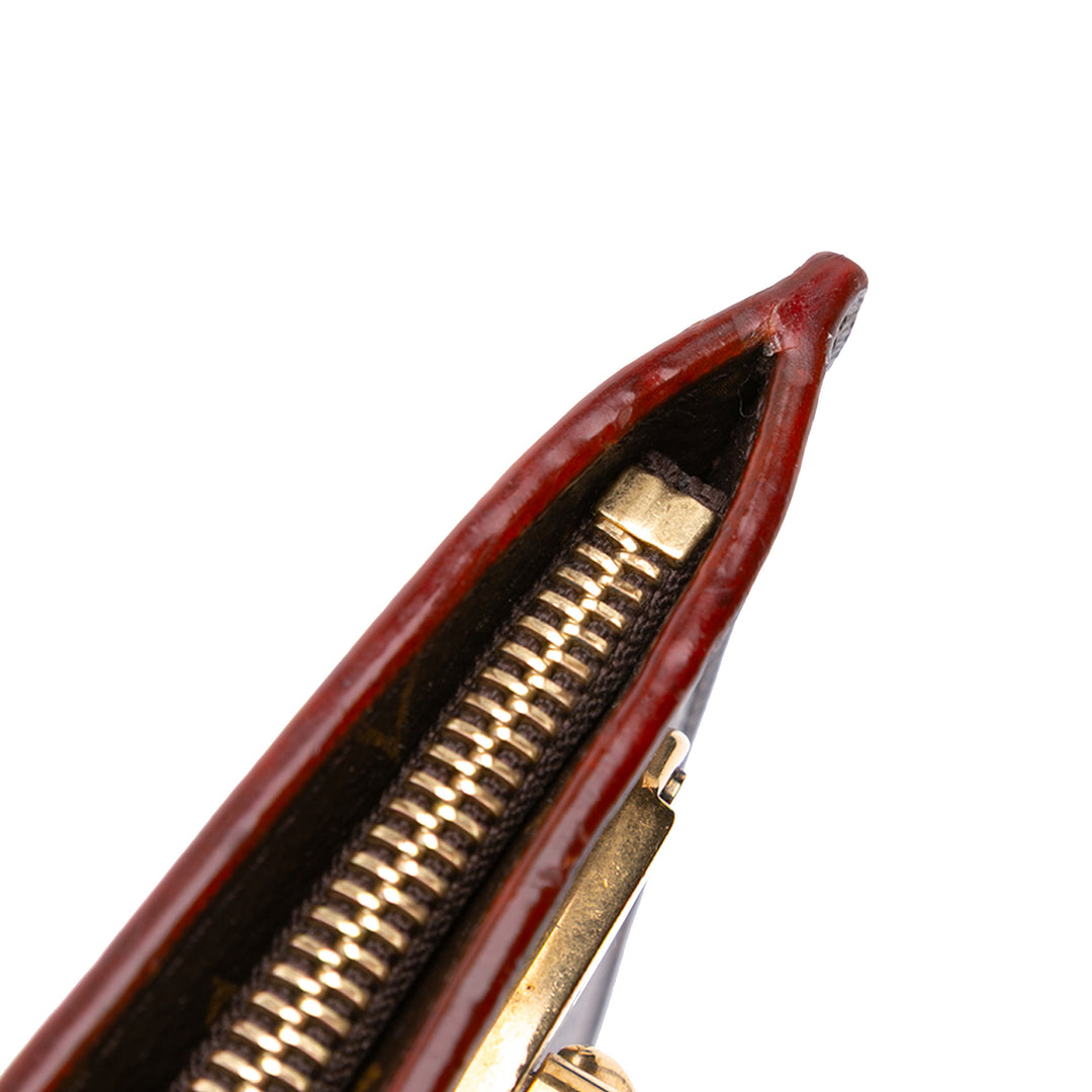 Louis Vuitton Monogram Legacy Chain Pochette Marron – GABY PARIS Authentique