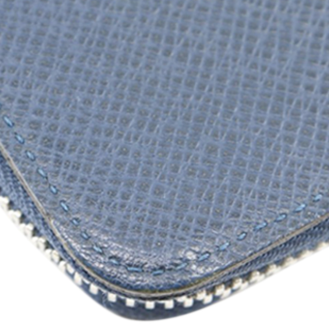 Louis Vuitton Taiga Zippy Vertical Portefeuille long