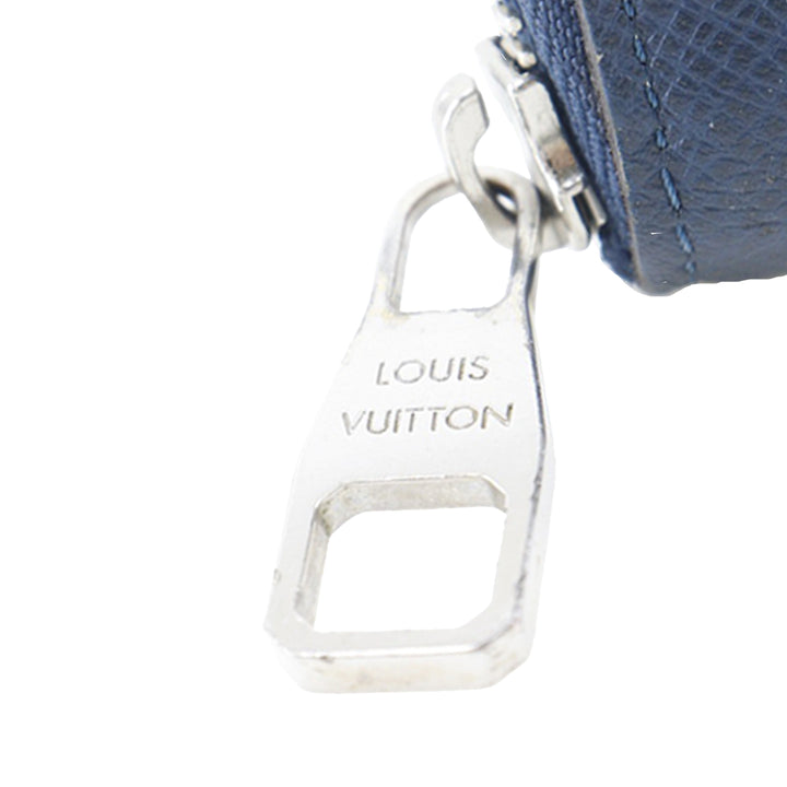 Louis Vuitton Taiga Zippy Vertical Portefeuille long