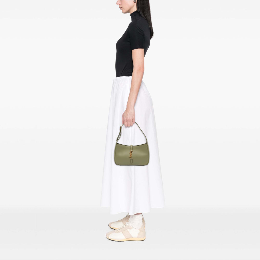 Saint Laurent Smooth Cuir de veau Le 5 a 7