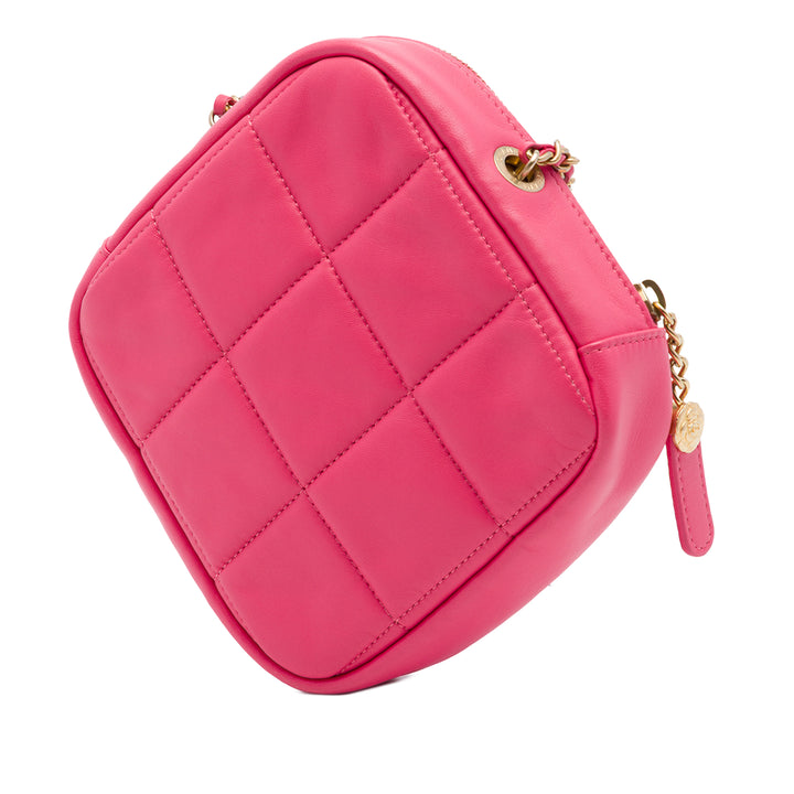 Chanel CC Matelassé Cuir d'agneau Diamond Pochette avec chaîne