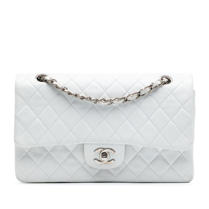 Chanel Medium Classic Cuir d’agneau Double rabat Blanc – GABY PARIS Authentique