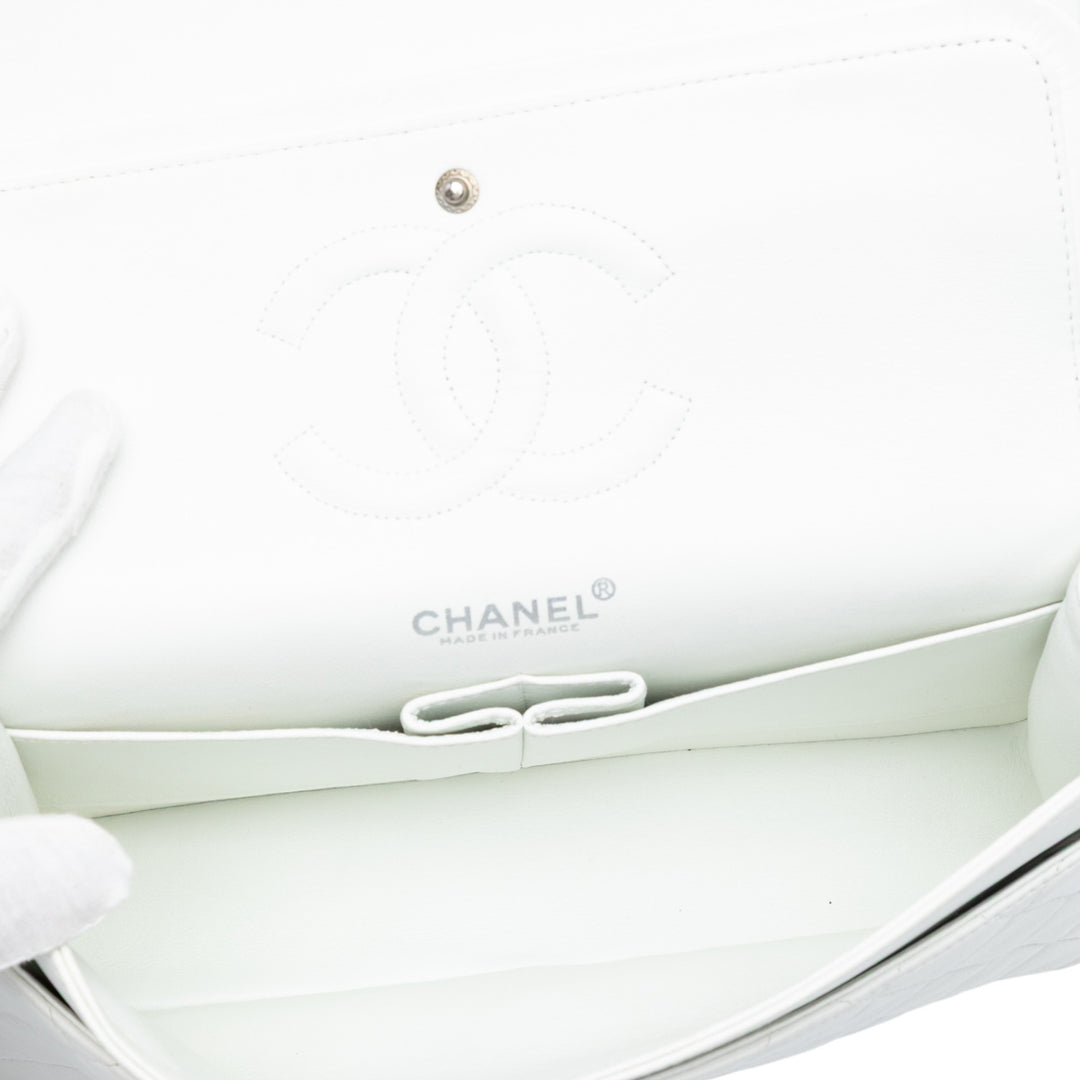 Chanel Medium Classic Cuir d’agneau Double rabat Blanc – GABY PARIS Authentique