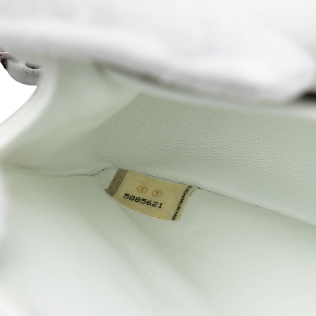 Chanel Medium Classic Cuir d’agneau Double rabat Blanc – GABY PARIS Authentique