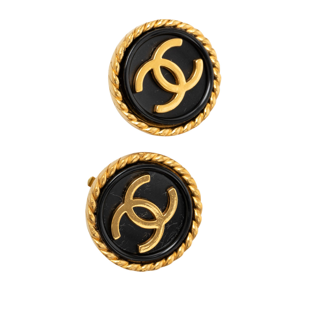 Chanel CC plaqué Émail Rond À clip Boucles d'oreilles Doré