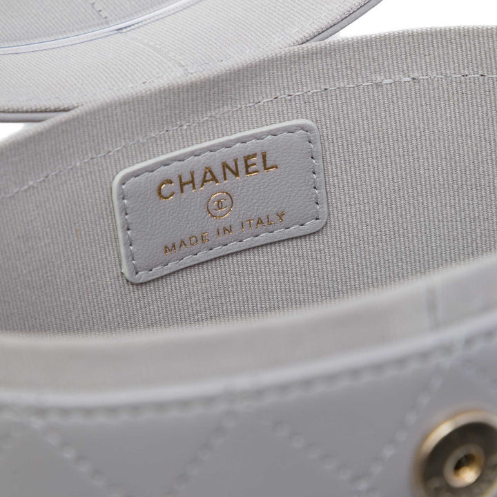 Chanel Matelassé CC Allure Vanity Petit Cuir d'agneau Gris