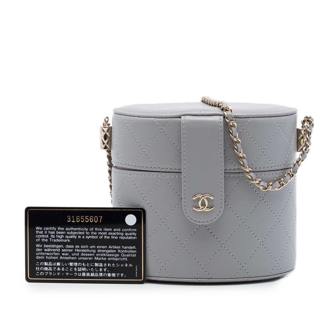 Chanel Matelassé CC Allure Vanity Petit Cuir d'agneau Gris