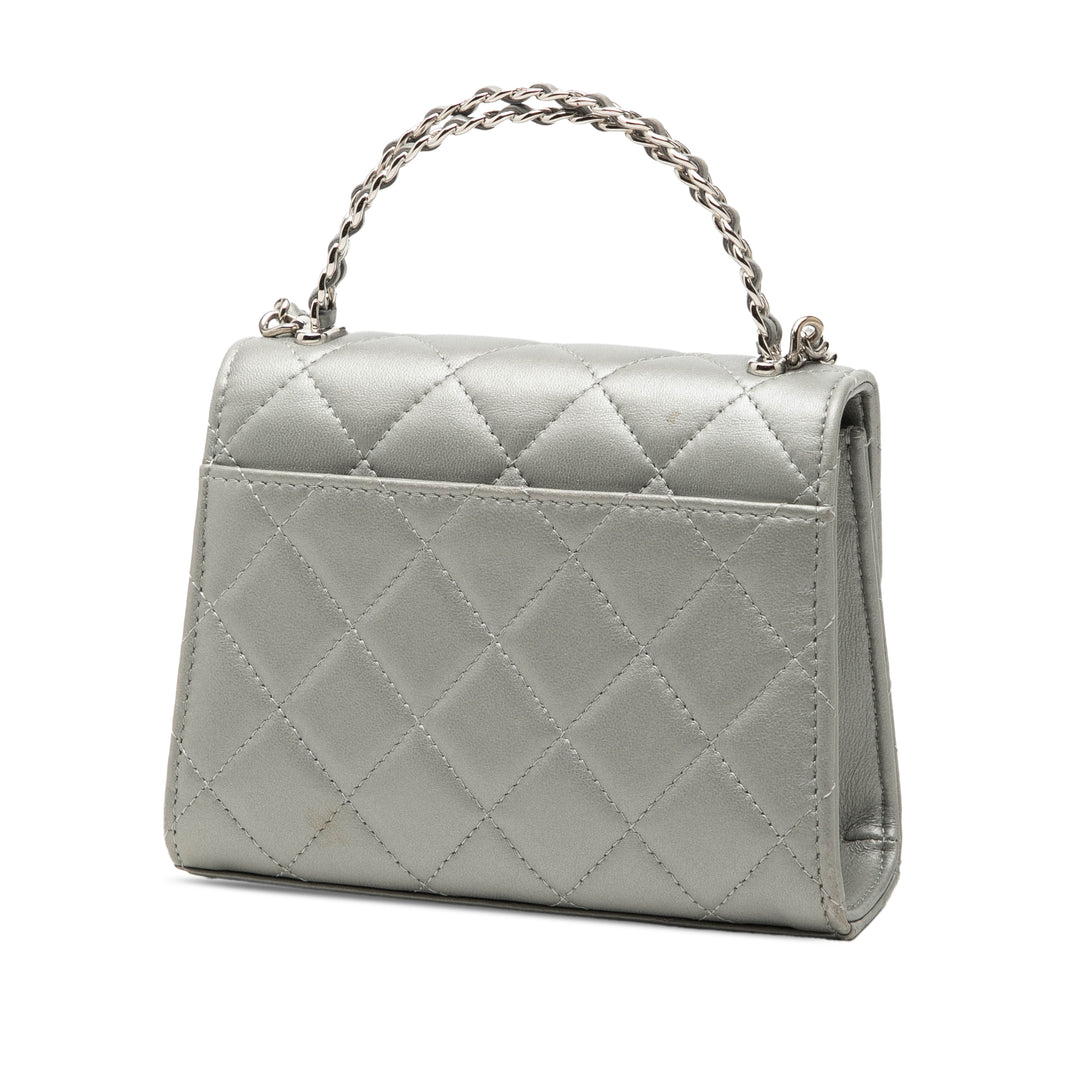 CC Métallisé Pochette avec chaîne Mini Cuir d'agneau Argenté