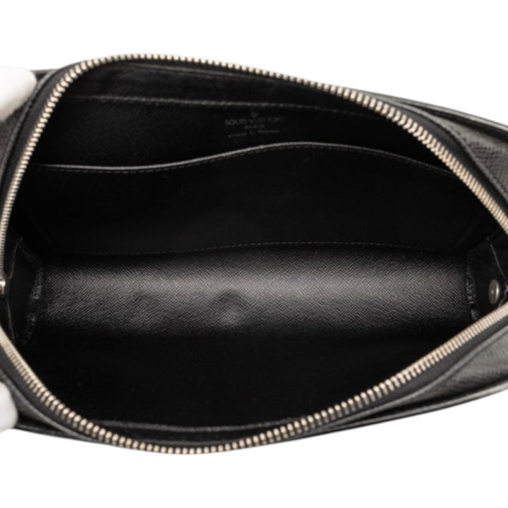 Louis Vuitton Taiga Pochette Baikal