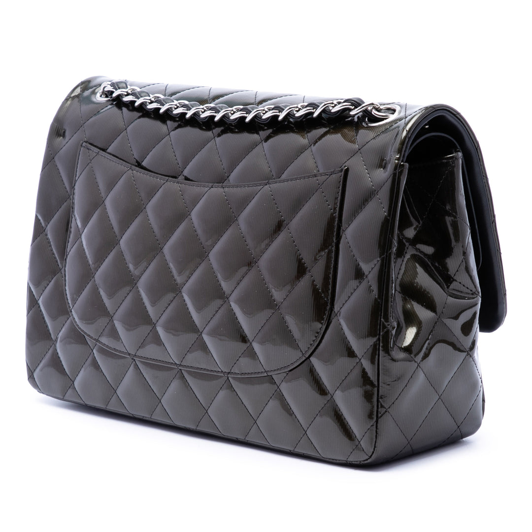 Chanel Jumbo Classic Striated Cuir verni Double rabat