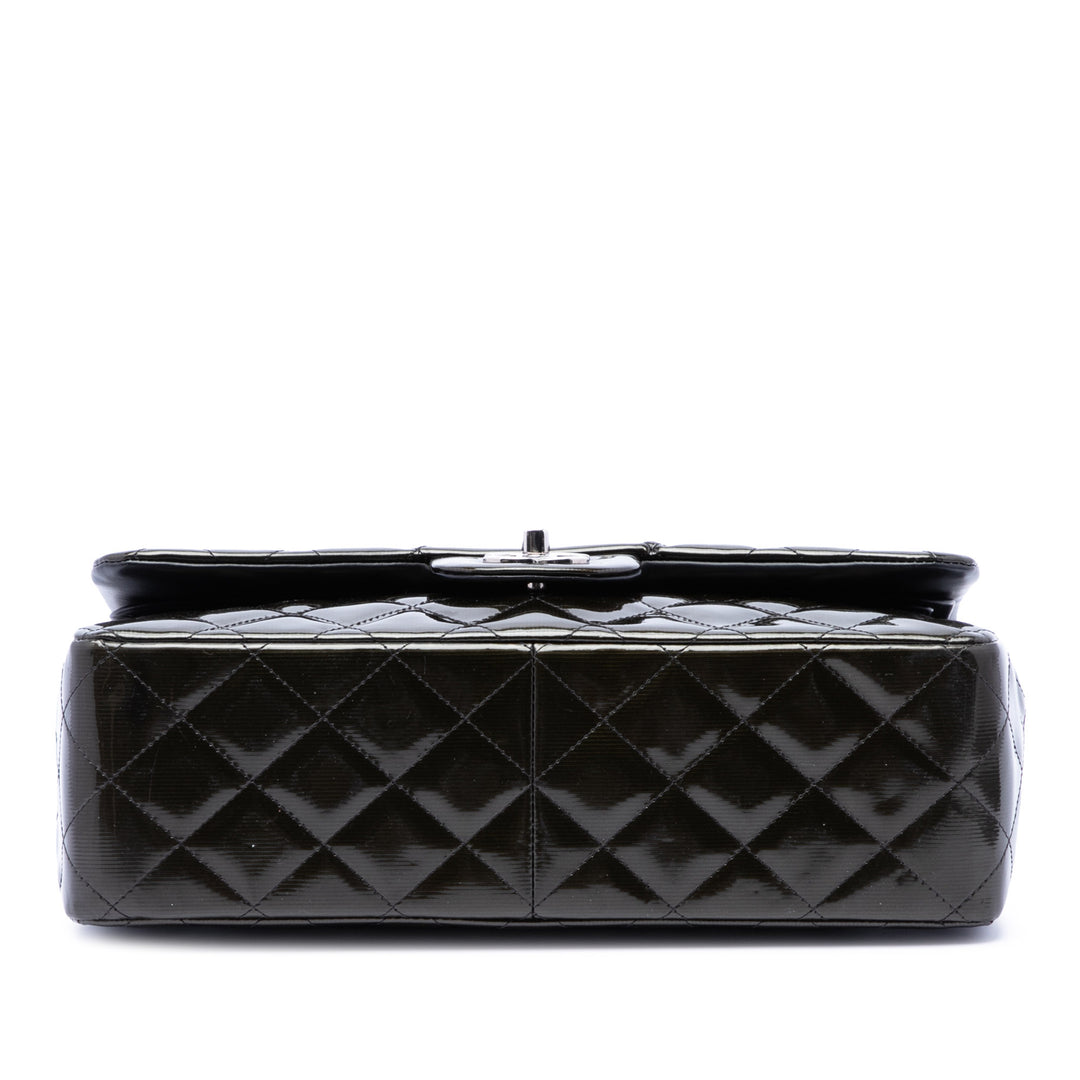Chanel Jumbo Classic Striated Cuir verni Double rabat