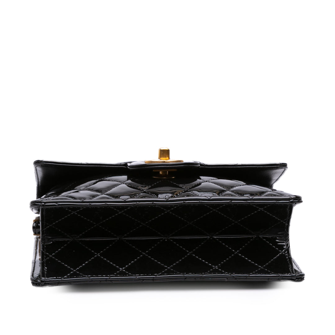 CC Quilted Patent Frame Flap Black - Gaby Paris