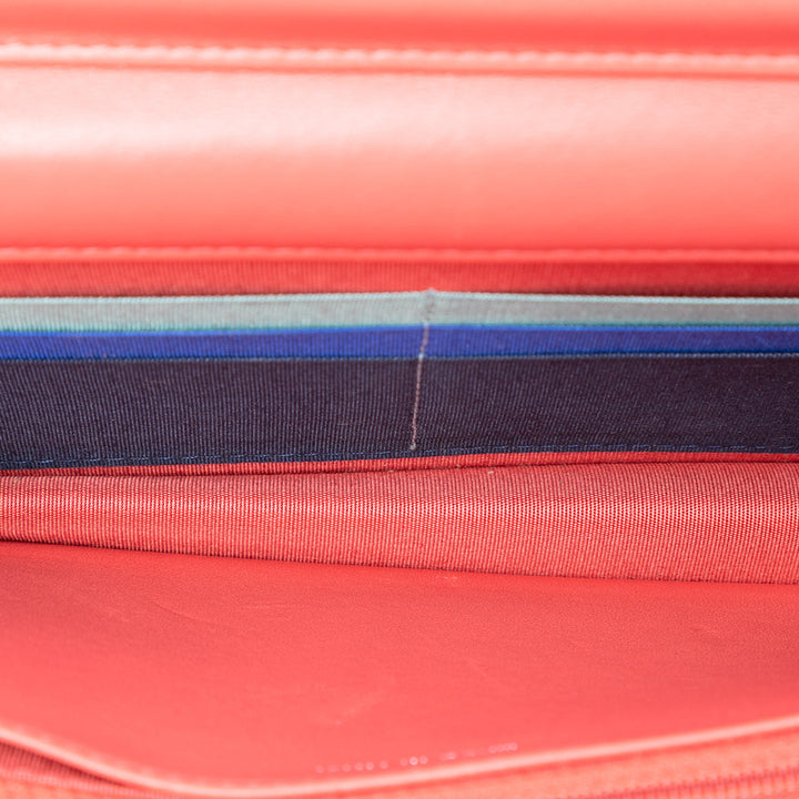 Chanel CC Matelassé Cuir d’agneau Multicolor Border Rabat intégral Wallet on Chain