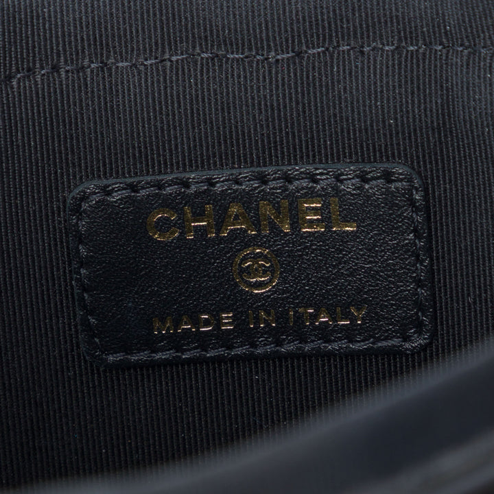 Chanel CC Matelassé Rond Vanity Pochette avec chaîne Noir – vue 5 – GABY PARIS