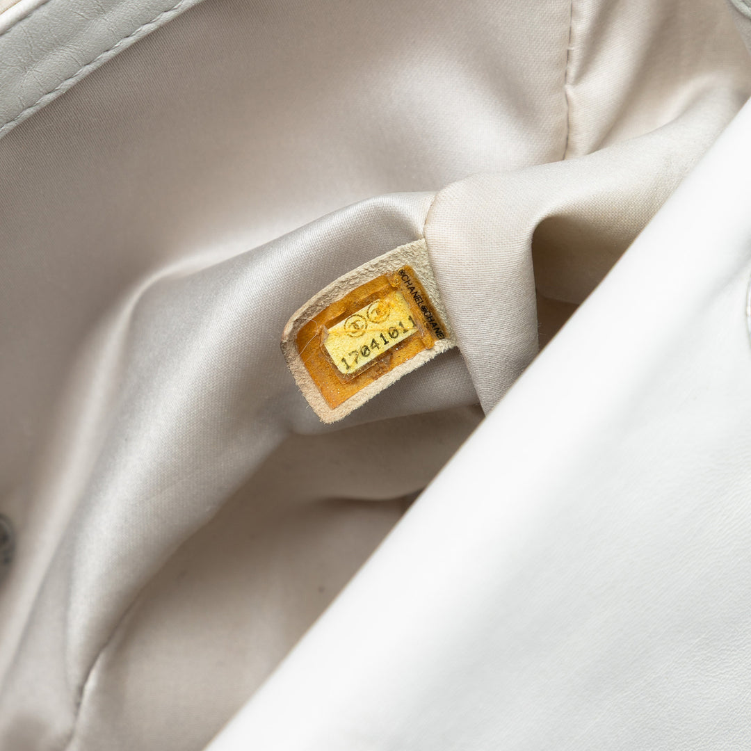 Chanel Medium Satin Seasonal Sequins à rabat