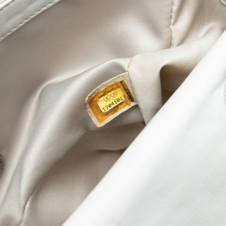 Chanel Medium Satin Seasonal Sequins à rabat