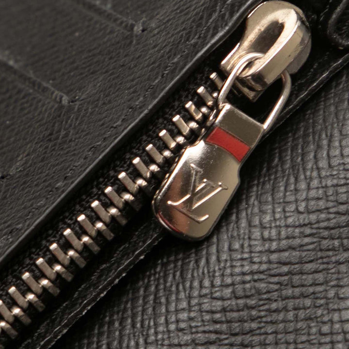 Louis Vuitton Taiga Brazza Wallet Noir