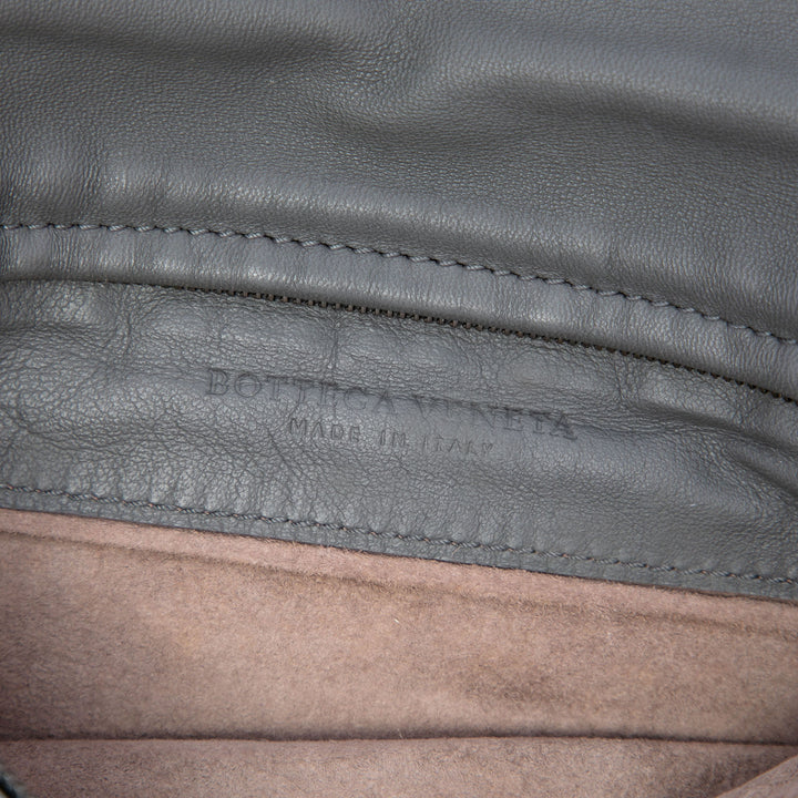 Intrecciato Turn Lock Pochette nappa Gris
