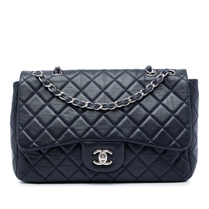 Chanel Sac porté épaule Classic Rabat simple Jumbo Cuir d'agneau Bleu – vue principale – GABY PARIS
