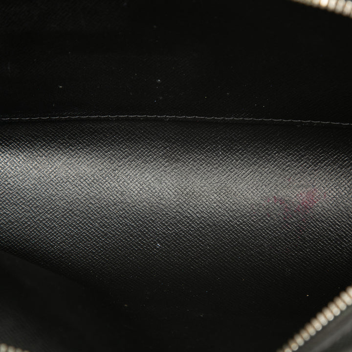 Louis Vuitton Taiga Pochette Baikal