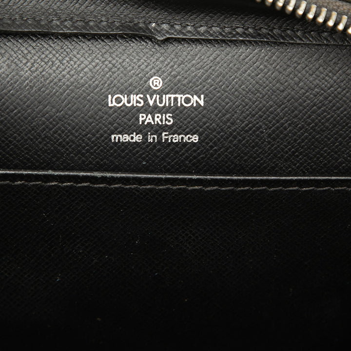 Louis Vuitton Taiga Pochette Baikal
