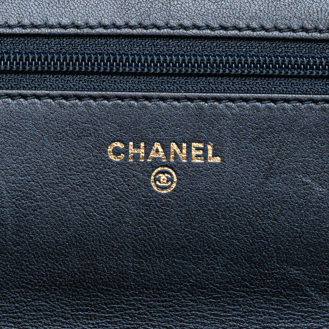 Chanel Cuir de veau Double Stitch Boy Wallet On Chain Bleu