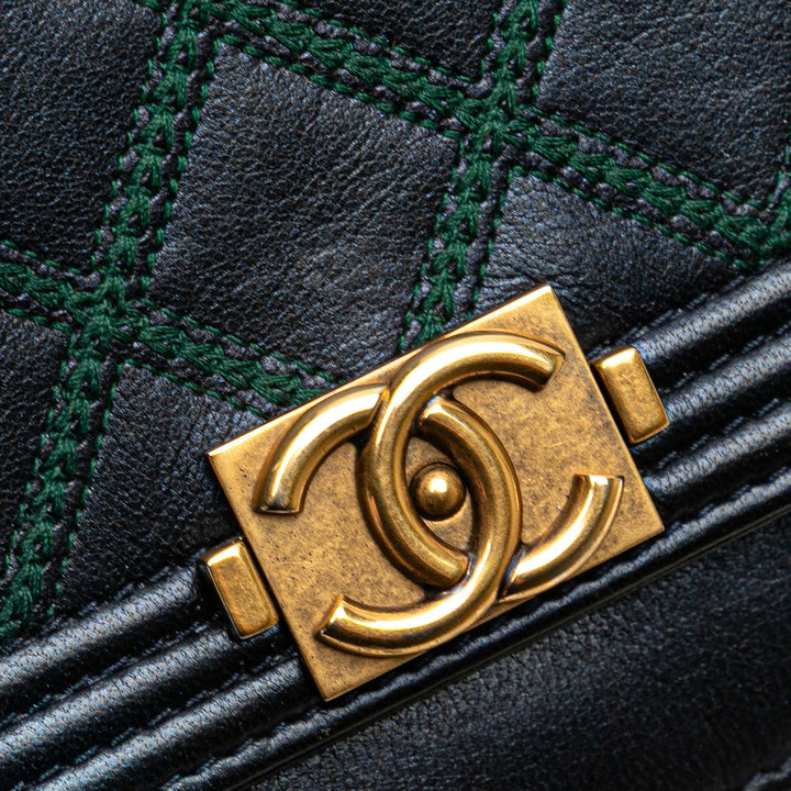 Chanel Cuir de veau Double Stitch Boy Wallet On Chain Bleu