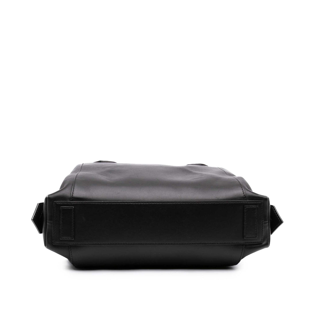 Antigona Souple Sac Moyen Cuir de veau Noir