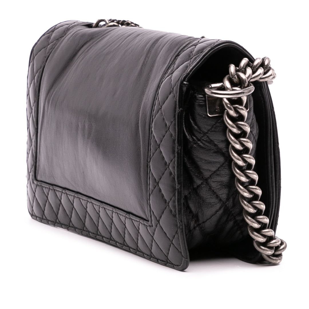 Chanel Medium Cuir de veau Enchained Boy Flap Noir