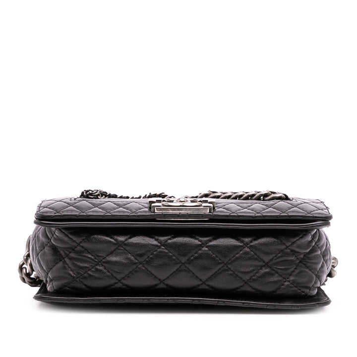 Chanel Medium Cuir de veau Enchained Boy Flap Noir