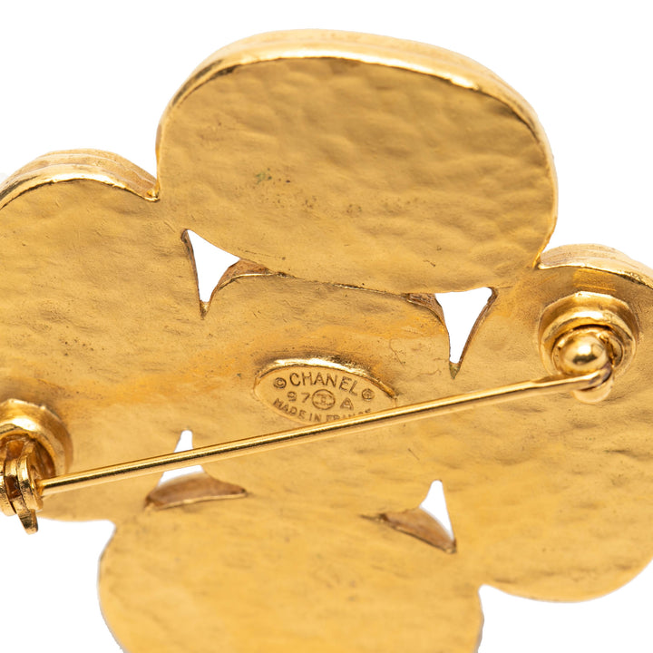 Chanel CC plaqué Gripoix Clover Broche