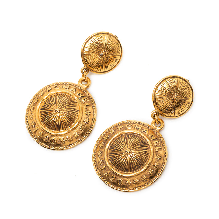 Chanel CC plaqué Rond Dangle Clip On Boucles d’oreilles