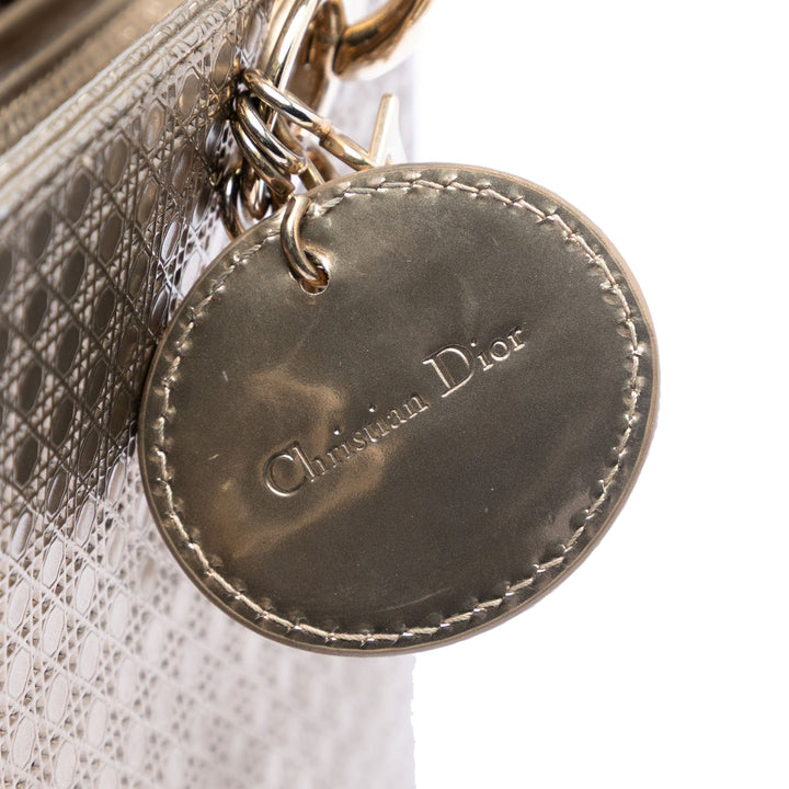 Dior Medium Metallic Cuir verni Microcannage Lady Dior
