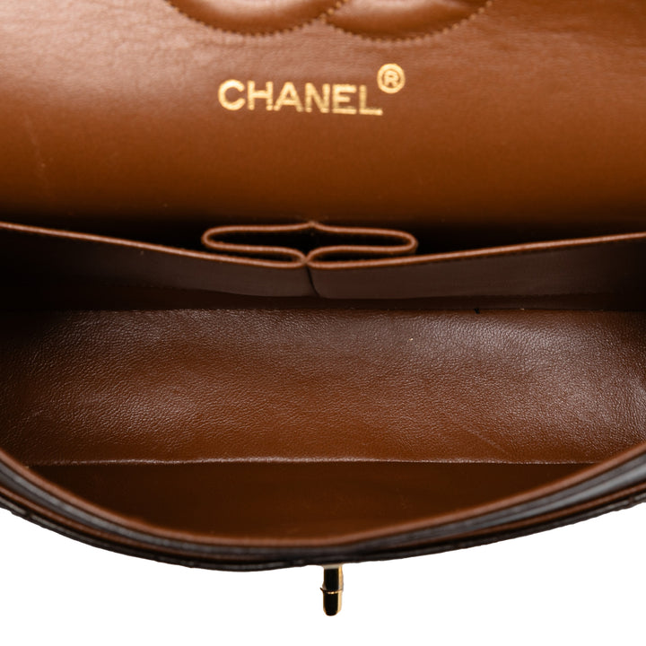 Chanel Medium Classic Cuir d’agneau Double rabat Marron – GABY PARIS Authentique