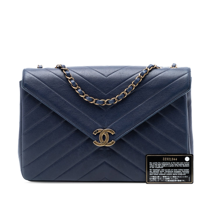 Chanel Medium Chevron Cuir de veau Coco Envelope à rabat