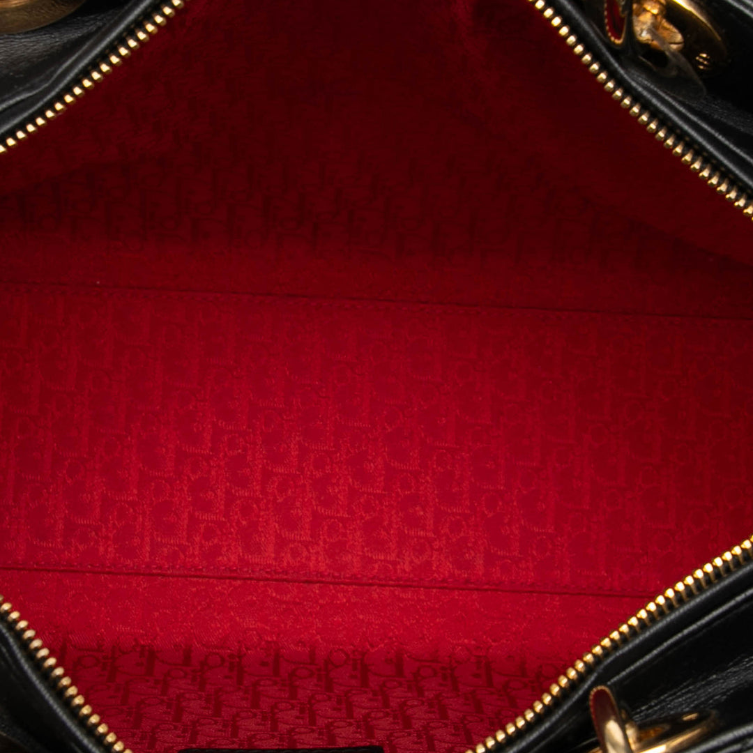 Dior Large Cuir d’agneau Cannage Lady Dior