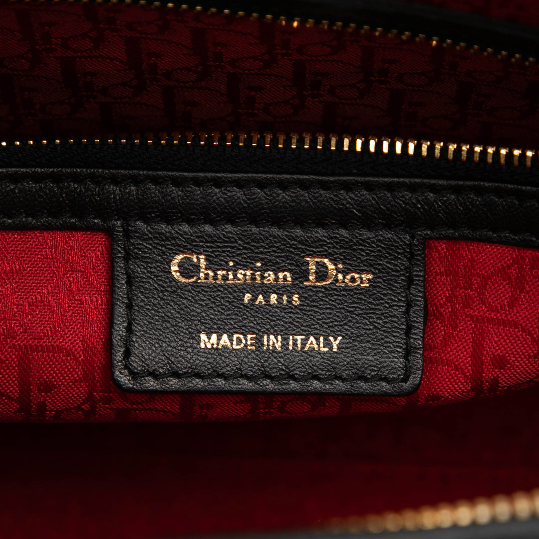 Dior Large Cuir d’agneau Cannage Lady Dior