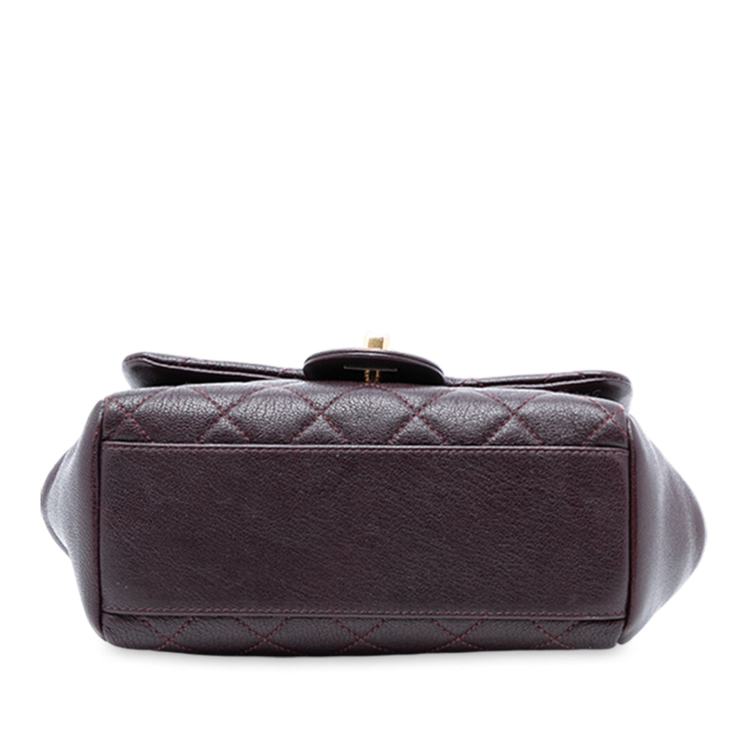 Chanel Mini Matelassé Sheepskin Trapezio à rabat – GABY PARIS Authentique