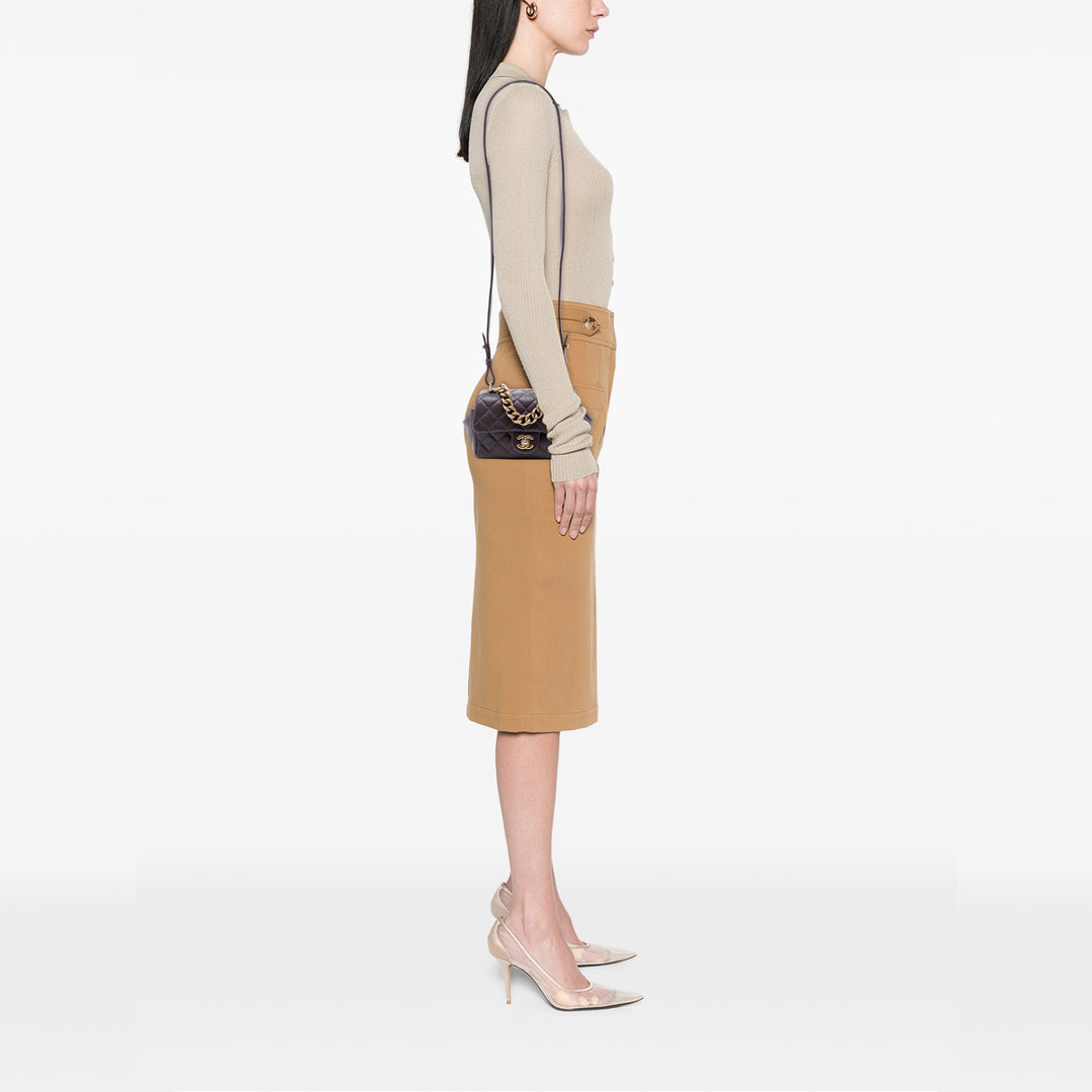 Chanel Mini Matelassé Sheepskin Trapezio à rabat – GABY PARIS Authentique