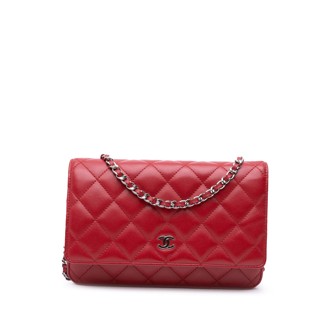 CC Lambskin Wallet on Chain Red - Gaby Paris